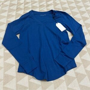 Universal standard blue v Rex long sleeve shirt